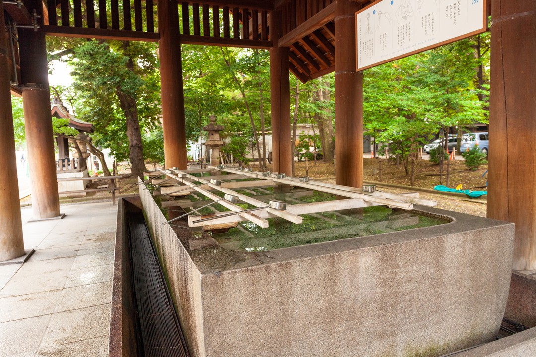 新橋駅周辺を訪れたら参拝したいおすすめの神社まとめ Pathee パシー