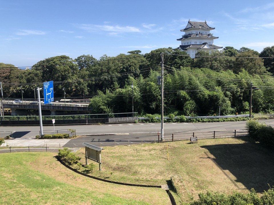曲輪跡からみた小田原城の天守