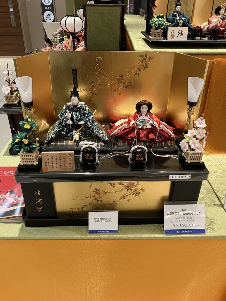 綺麗な雛人形