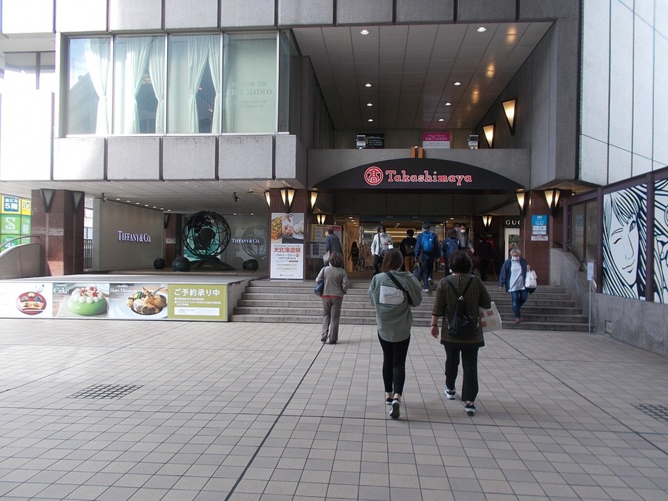 駅の通路からの景観です。