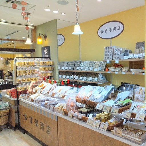 富澤商店ルミネ有楽町店の内観画像。