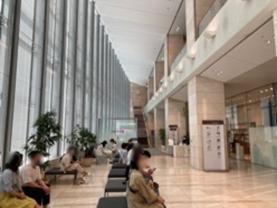 パナソニック汐留美術館の内観画像。