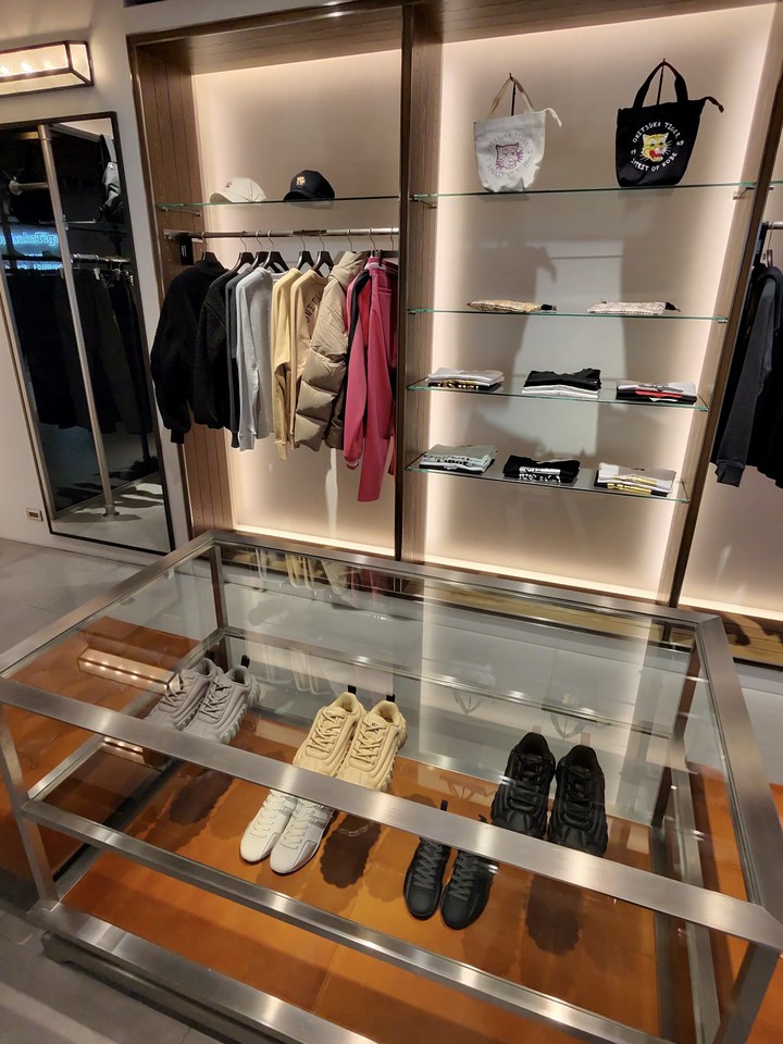 店内の売り場
