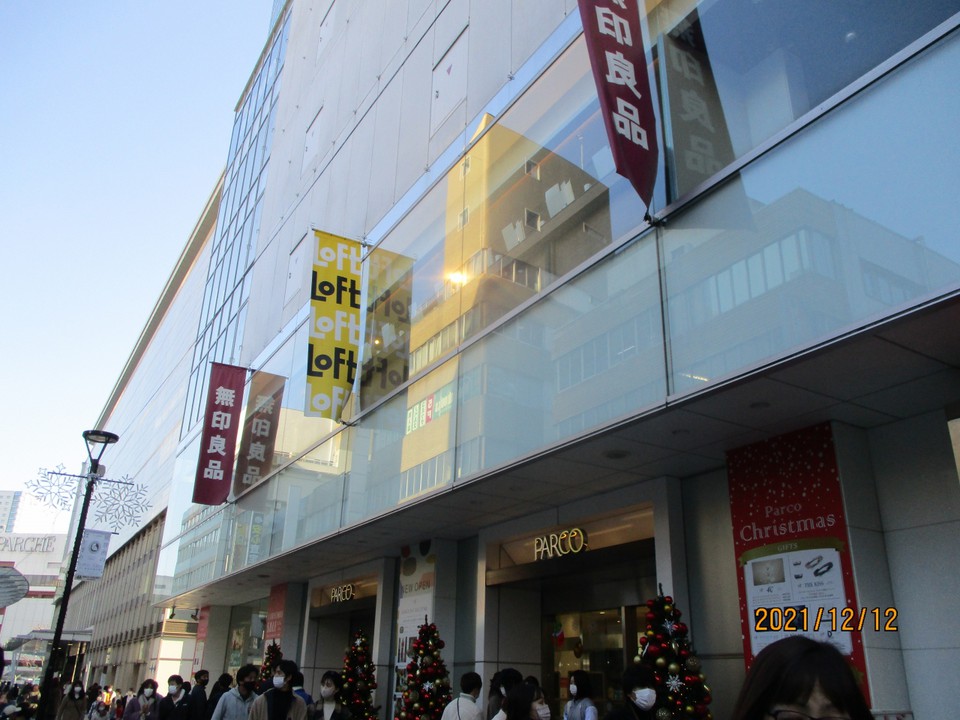 呉服町通り沿い