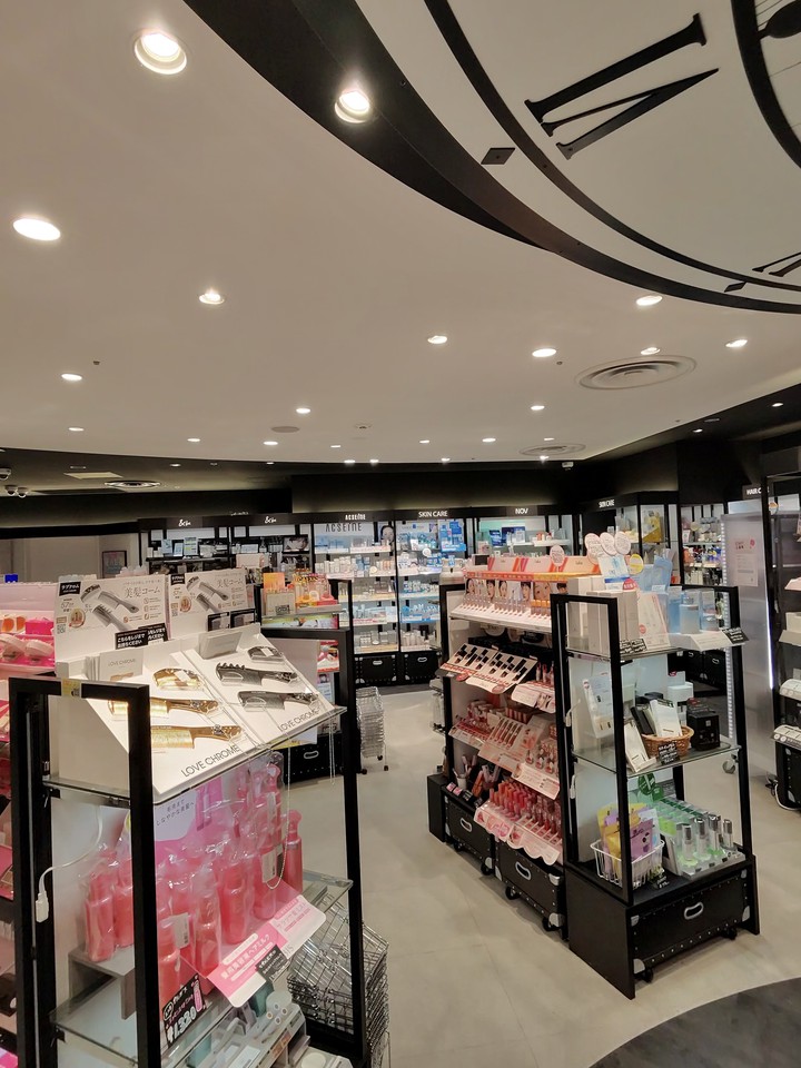 shop inの店頭ディスプレイ