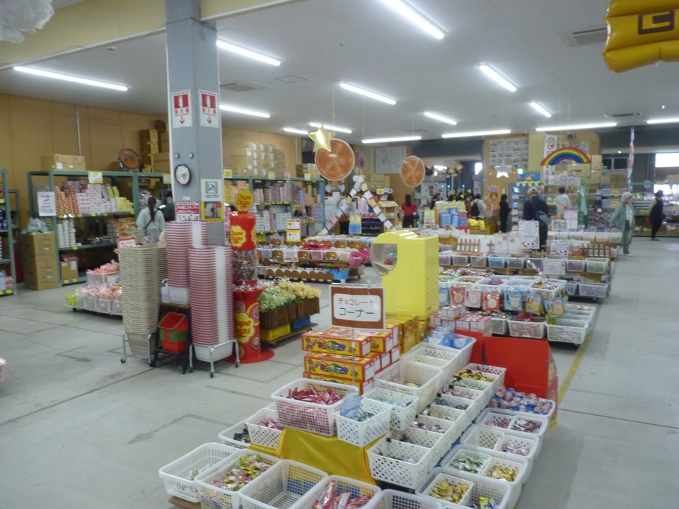 入口付近の売り場風景