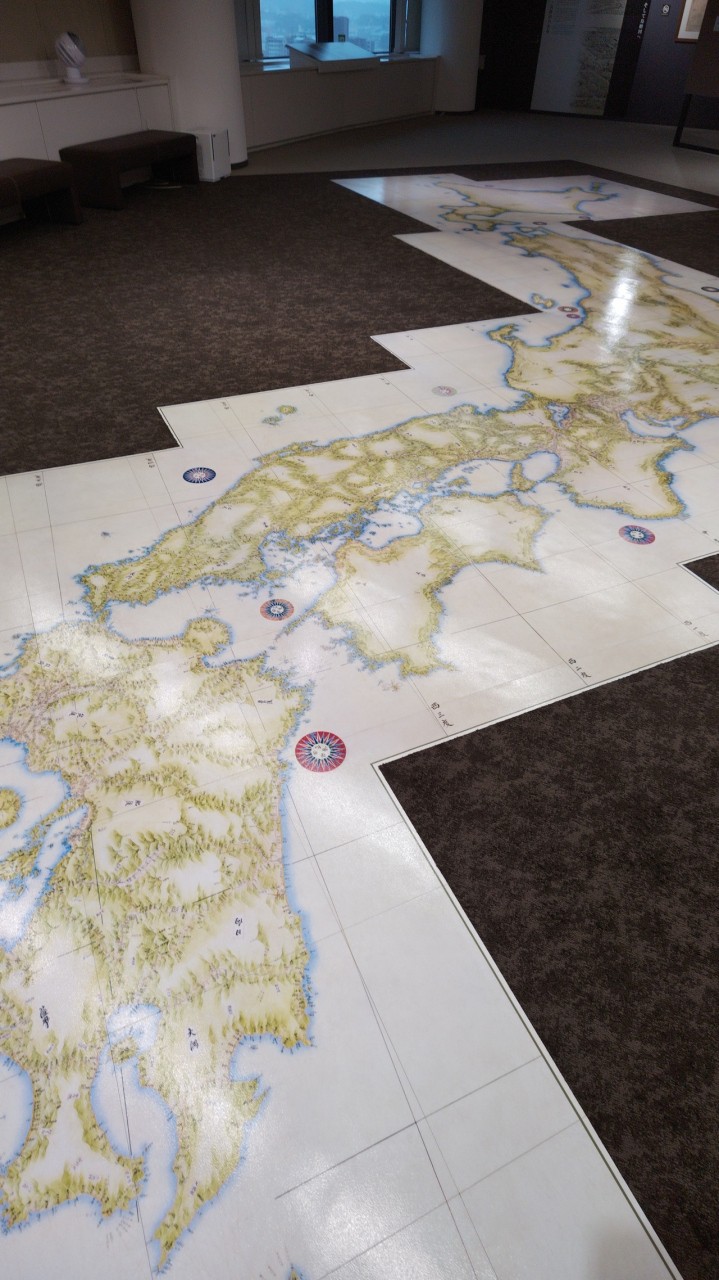 世界や日本の古地図がたくさん展示（撮影は一部を除いてNG）さ
