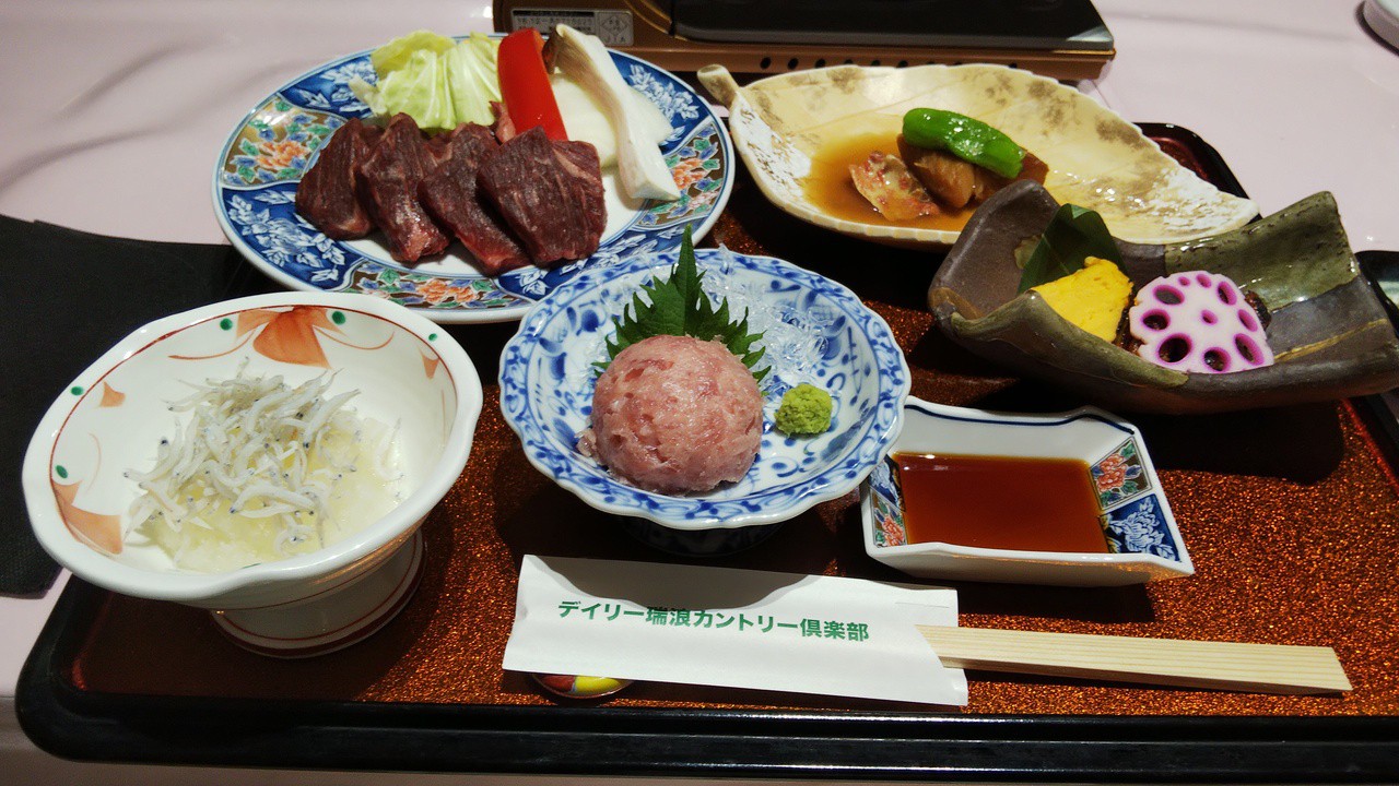 夕食