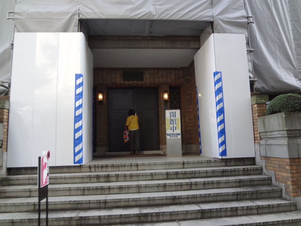 そして入口へ　中は撮影禁止です。