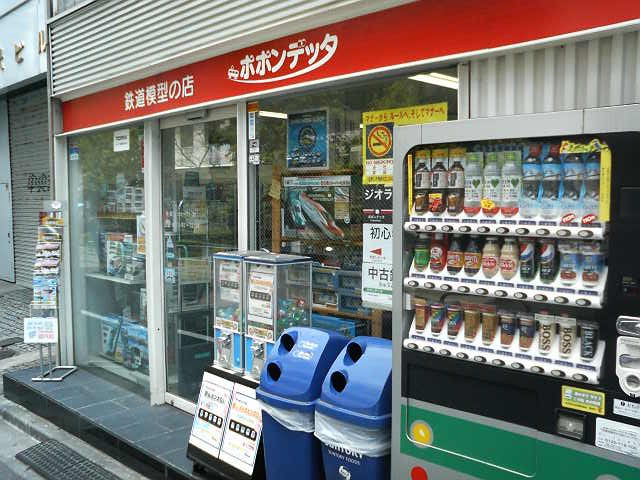 地下と上の階もあります。