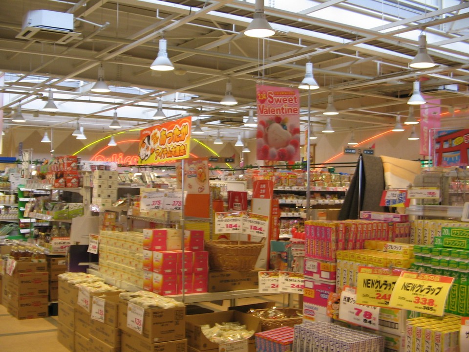 そんなに新しい店舗でもないのですがよく整理整頓されています