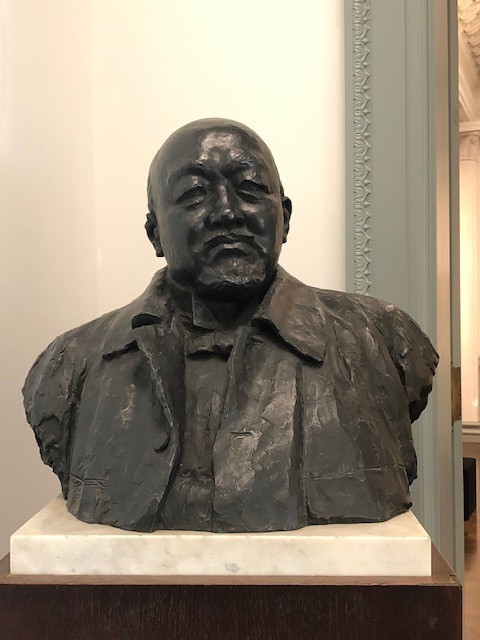 《黒田記念館》二階付近「黒田清輝」像