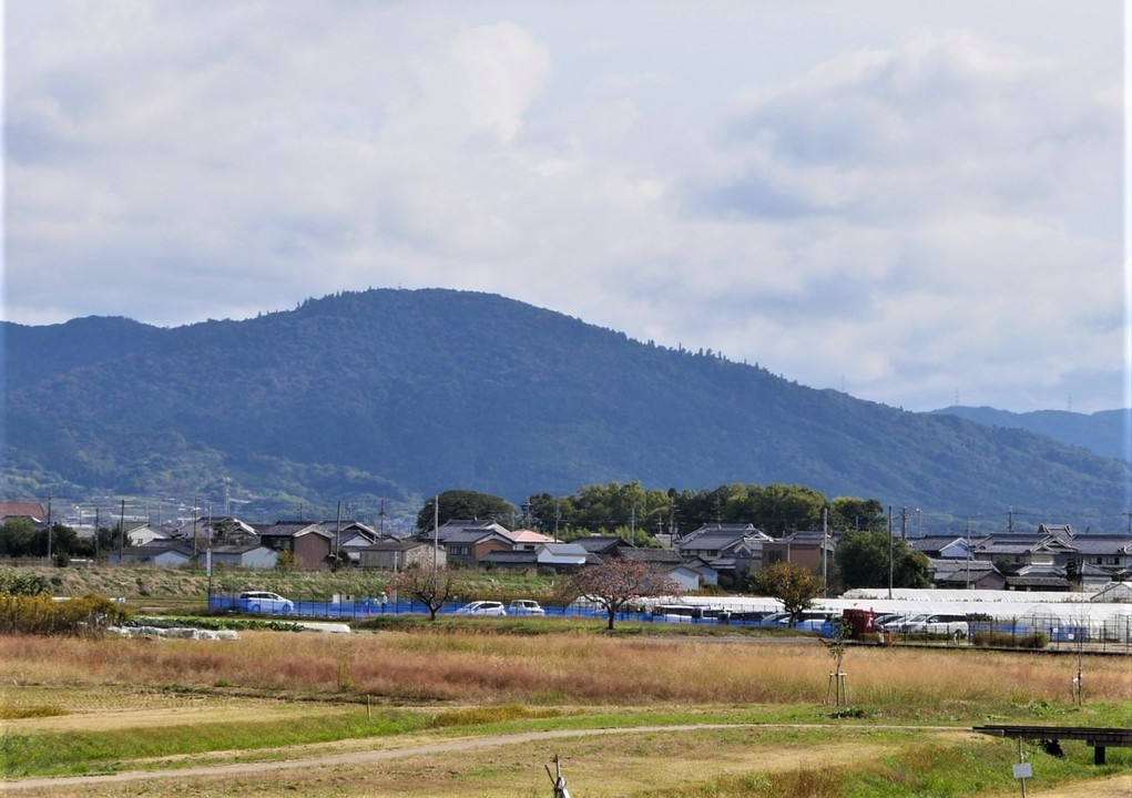 三輪山と箸墓