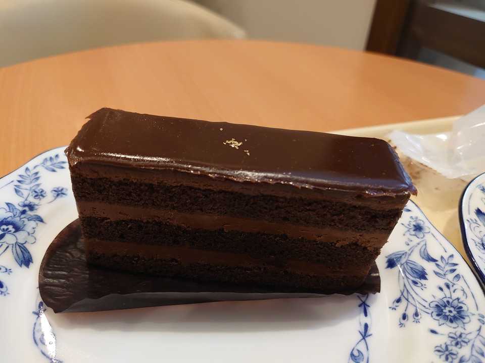 断面は美しく、見た目は高級感が漂います