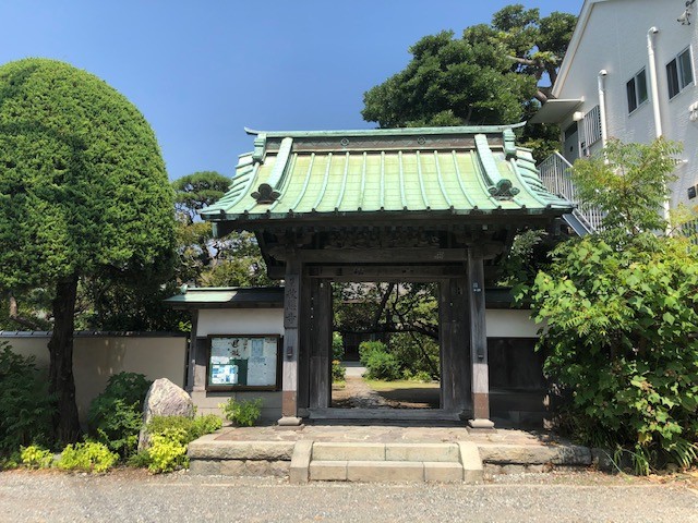 教恩寺の山門