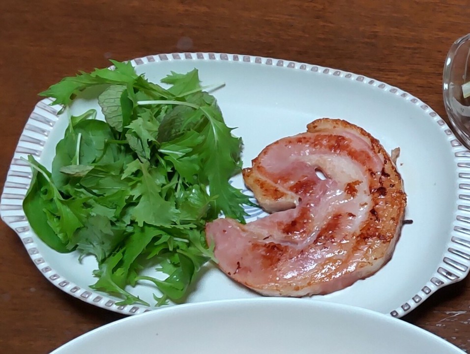 ベリーハムは薄切りにして 焼いていただきました