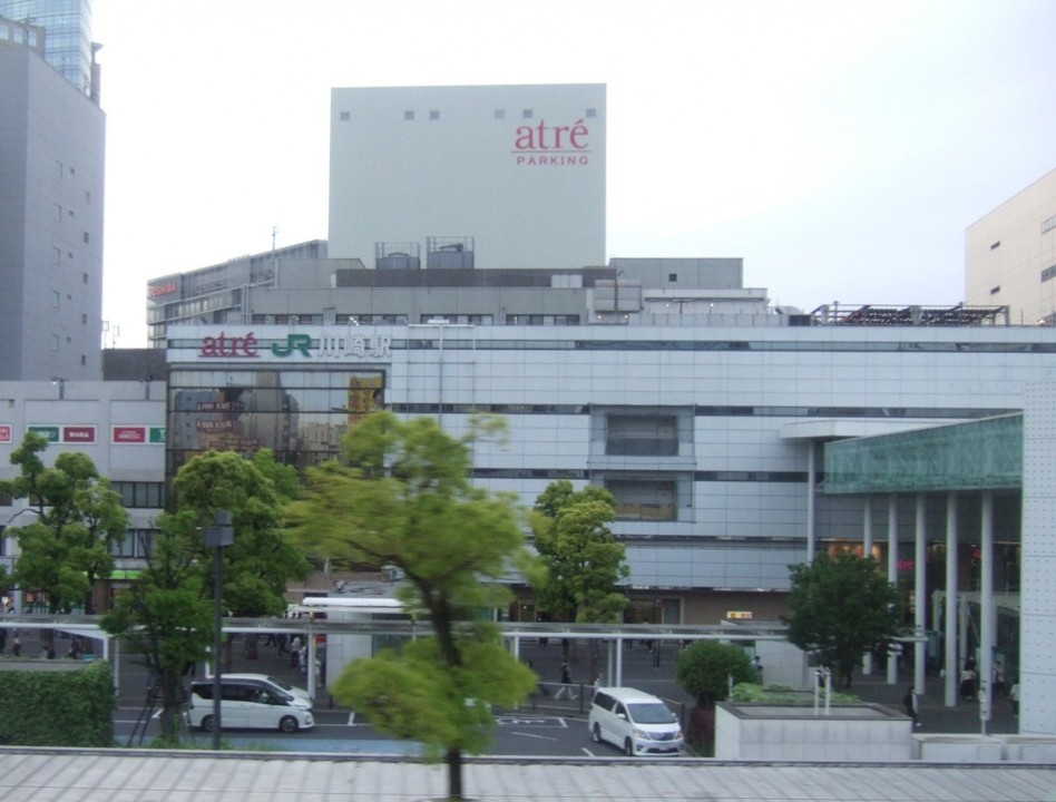 川崎駅に直結しています