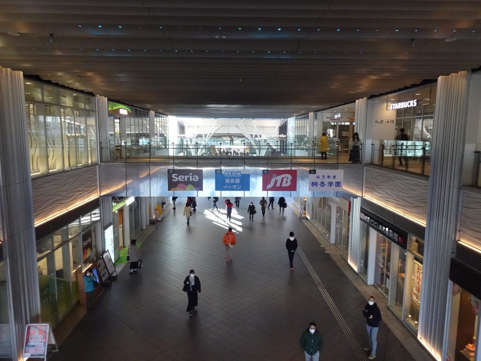 2階の渡り廊下からの風景