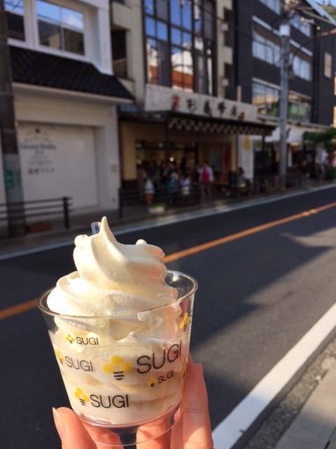 我慢できなくて、ちょっと食べかけです…。