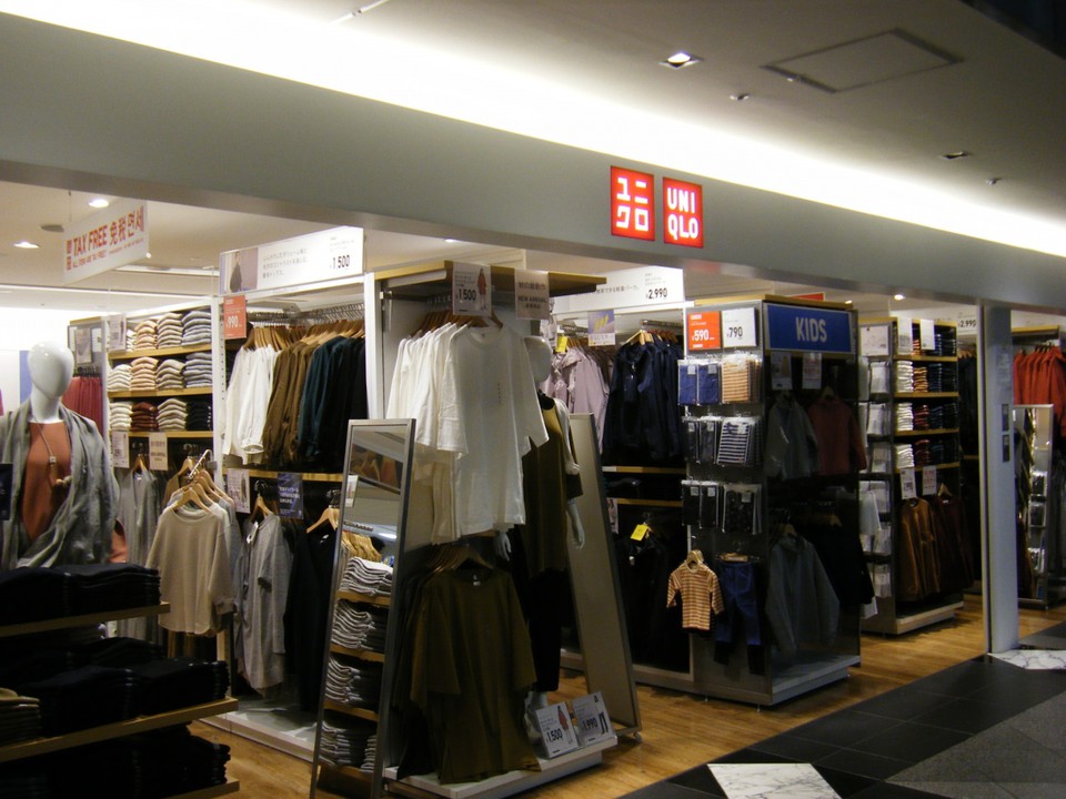 ユニクロ (新千歳空港店)