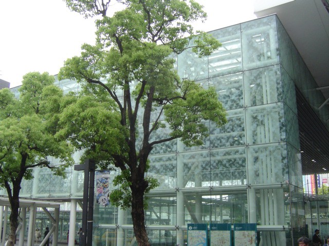 エレベーターここにあります。表示なし