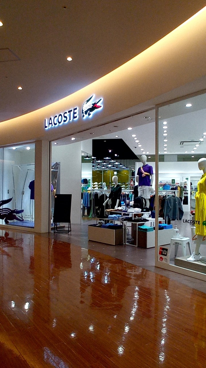 LACOSTE (ダイバーシティー東京プラザ店)