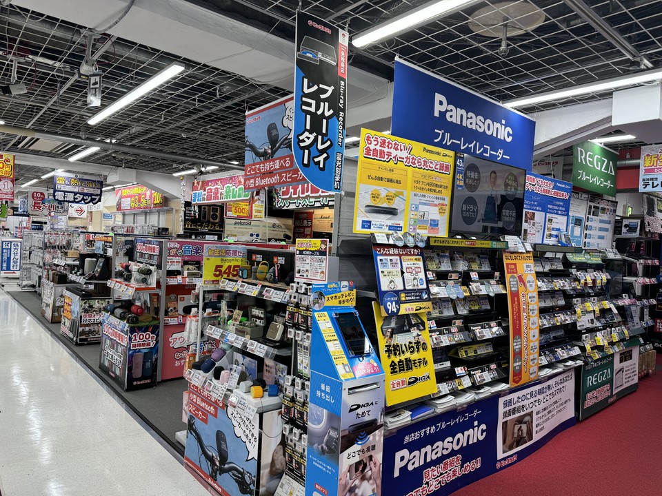 ビックカメラ新宿西口店のブルーレコーダー売場