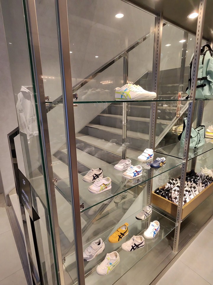店内の売り場