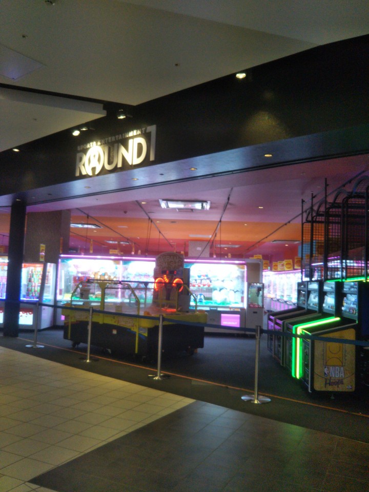 ラウンドワン（ダイバーシティ東京プラザ店）
