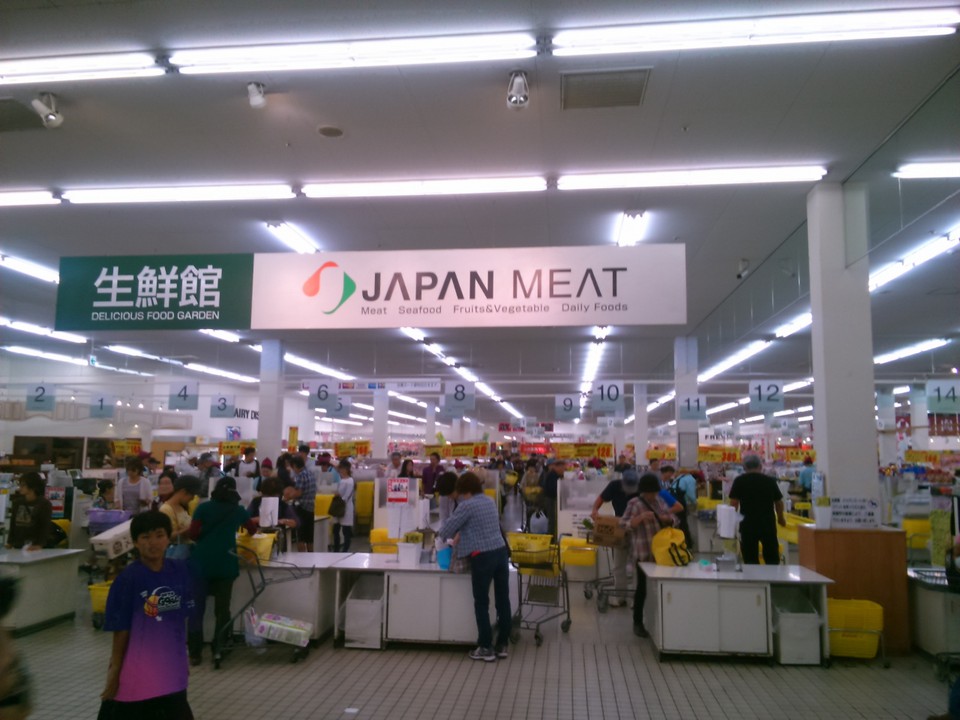 店舗外観（ジョイフル本田直結）