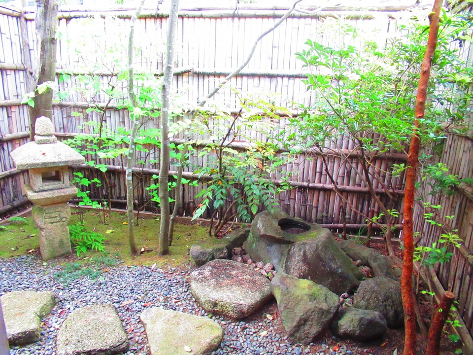 坪庭があります