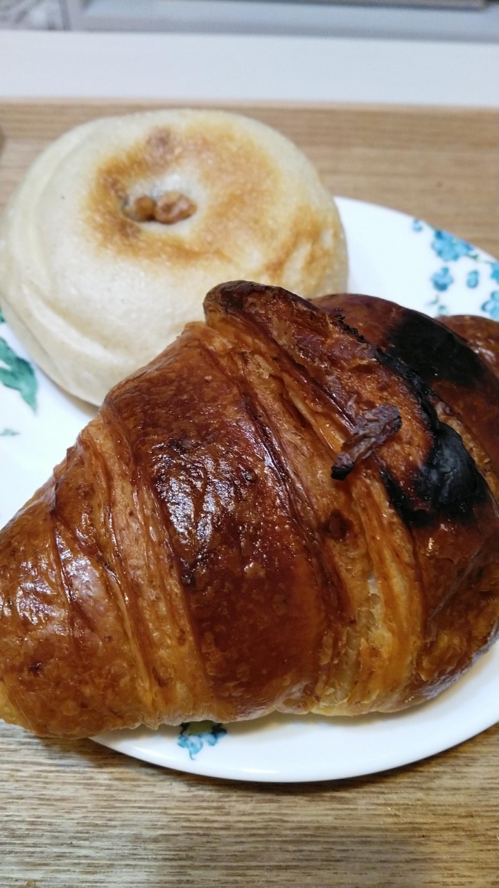 クロワッサンとフランスあんぱん
