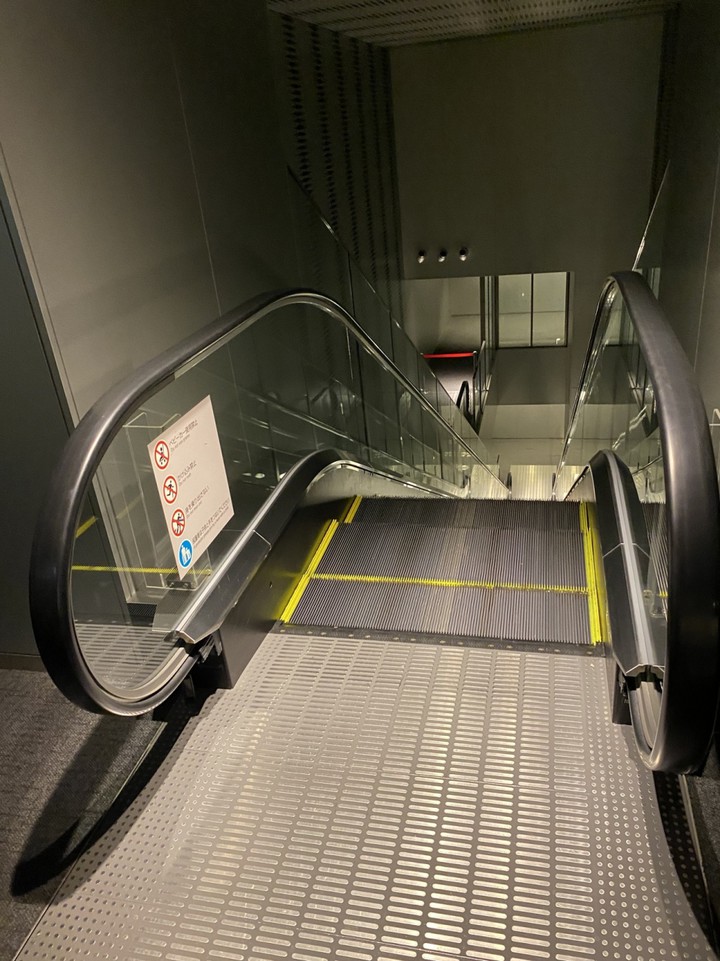 エスカレーター