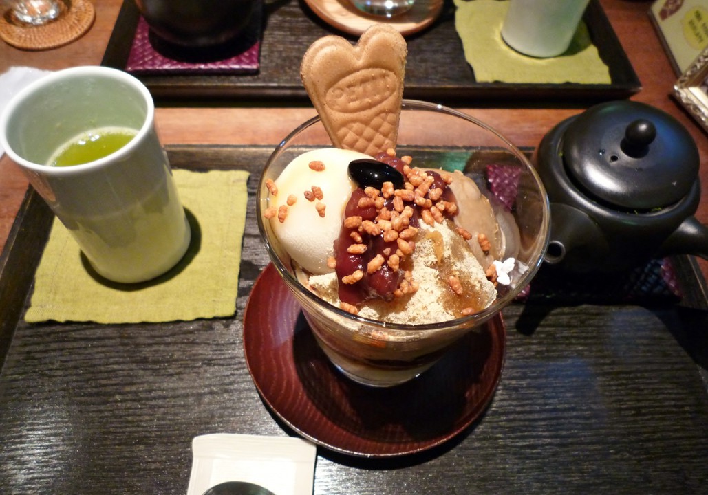 ほうじ茶パフェ