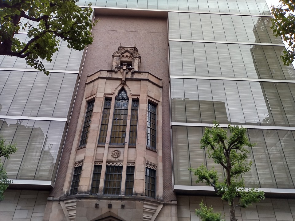 交詢ビル
