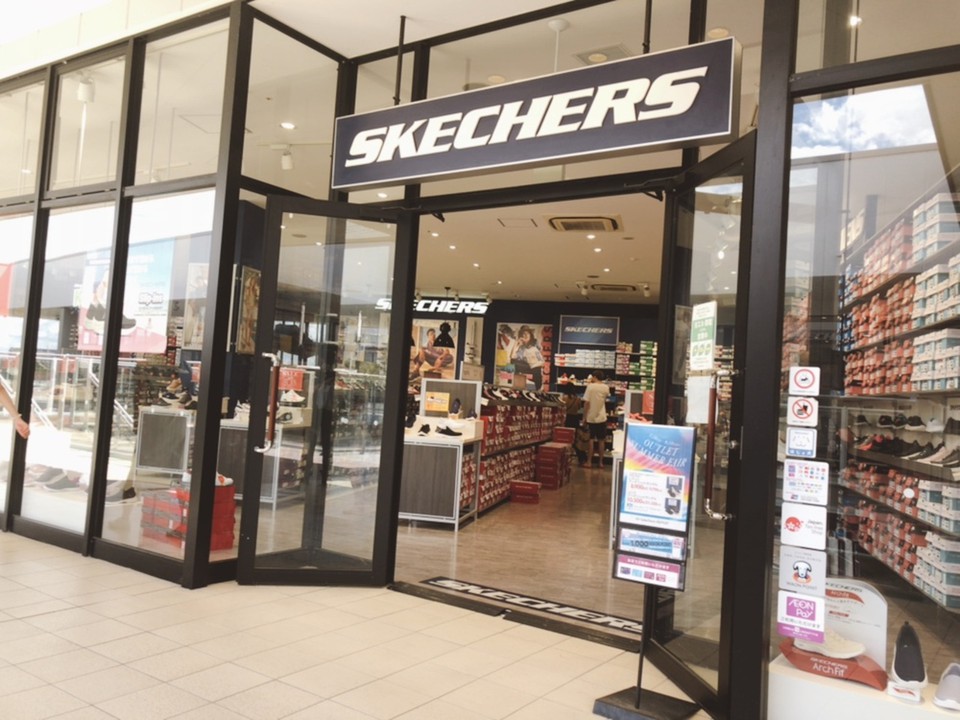 スケッチャーズのアウトレット店