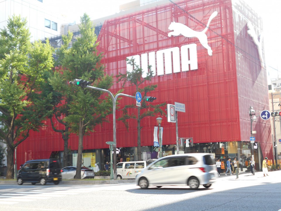 プーマストア大阪