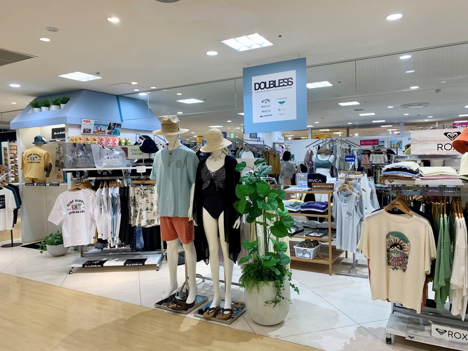 ユニクロ 販売 水着 店頭