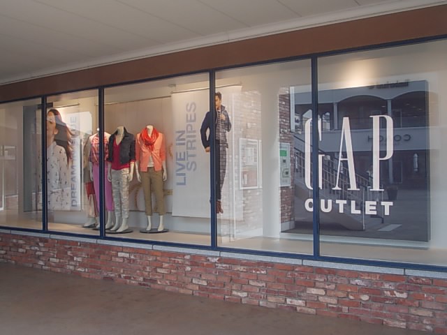 １Fショーウィンドーの様子