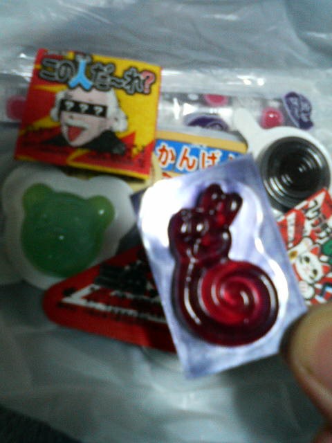 10円の駄菓子を色々買い込んじゃいました。