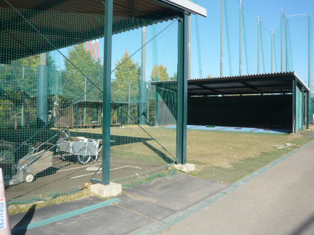 浦和球場のバッティング練習場です。３連休の中日でお休み中です