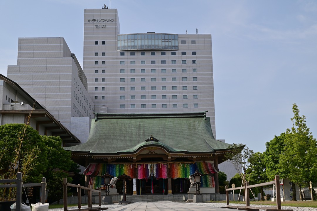 再開発で再建された社殿