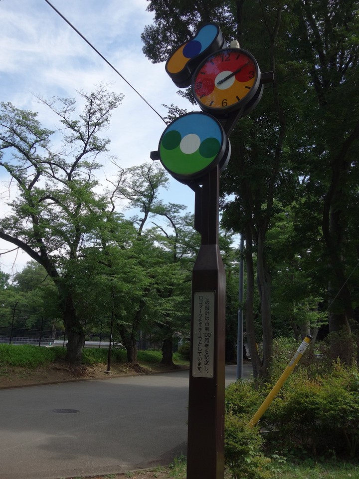 面白い時計デザイン