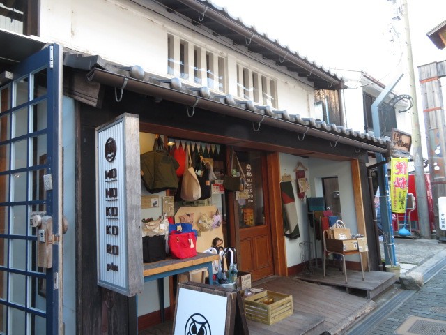 カバンが素敵です