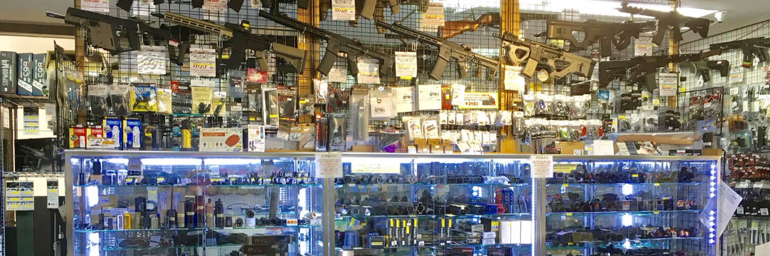 ガンアンドミリタリーエチゴヤ横浜店の店内