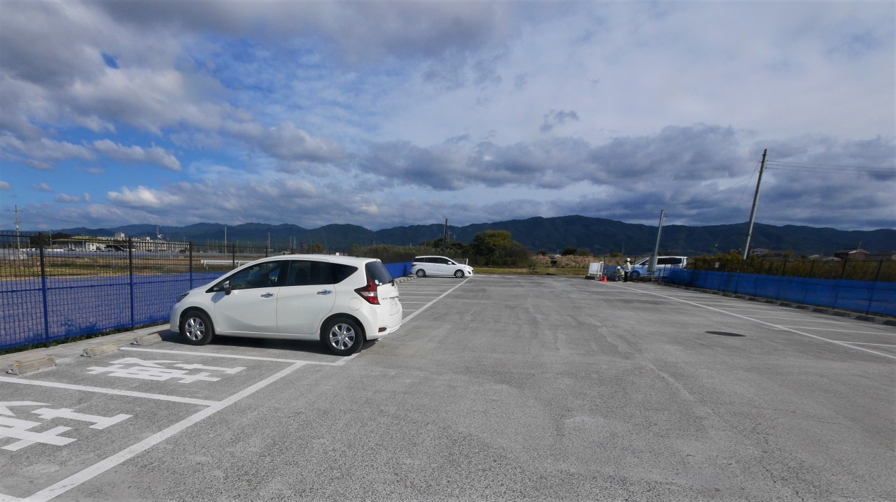 史跡公園駐車場