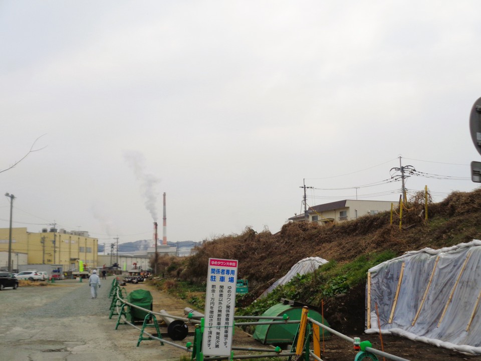 ゆめタウン大牟田南側裏、旧三池炭鉱専用鉄道の跡地