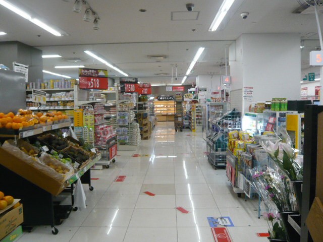 サンシャイン西友店の１階の商品です。生鮮食料品が多いです。