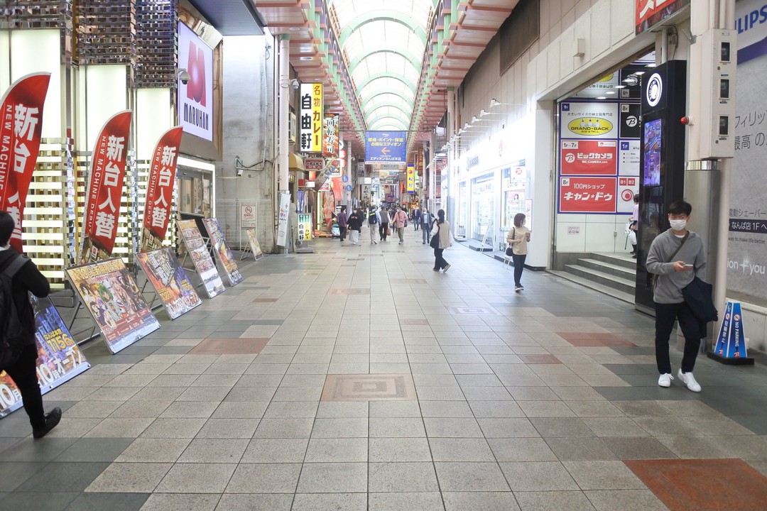 難波の街道筋品です デモンストレーション映像の放映開始】Namba One Vision（なんば