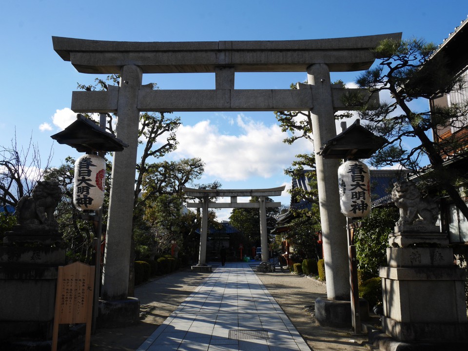 神社の鳥居